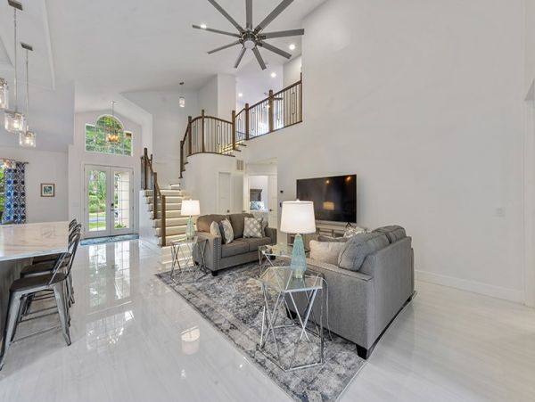 Naples Home 1019904