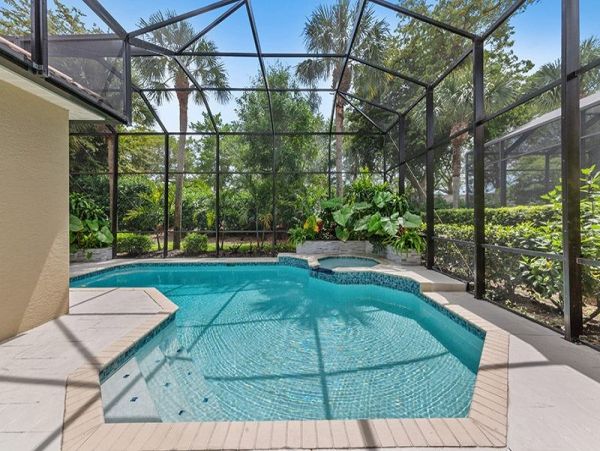 Naples Home 1019904