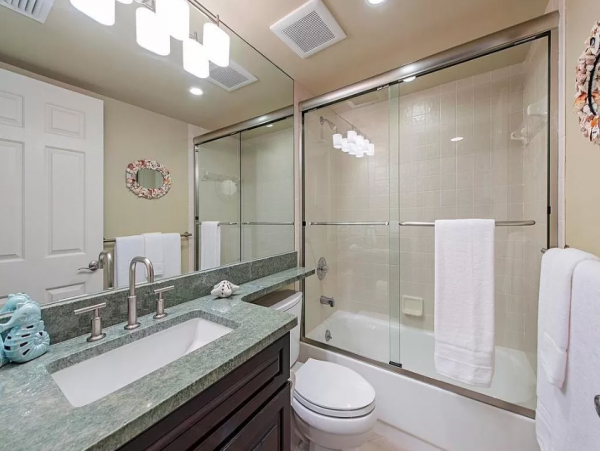 Charming Two Beachfront Vacation Condo with Great Amenities