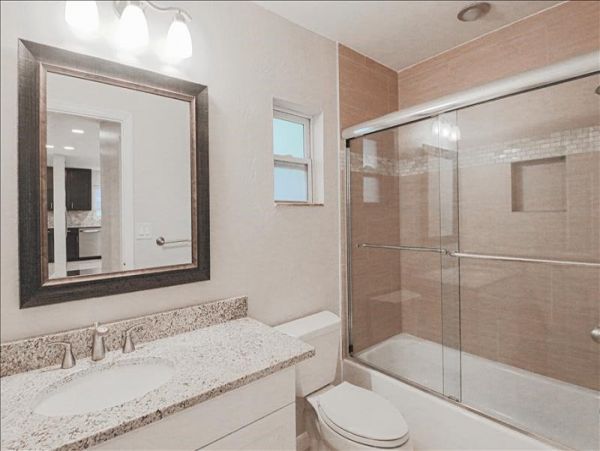 Naples Home 1019909