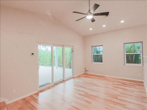 Naples Home 1019909