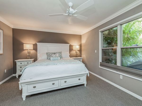 Naples Home 1019911