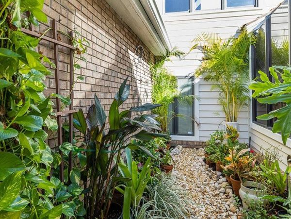 Naples Home 1019911