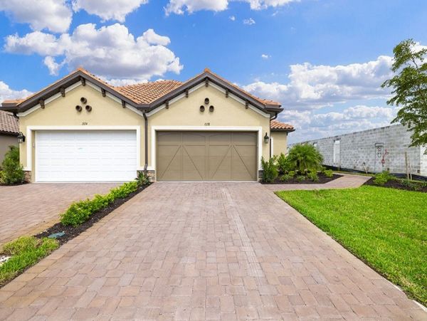Naples Home 1019912
