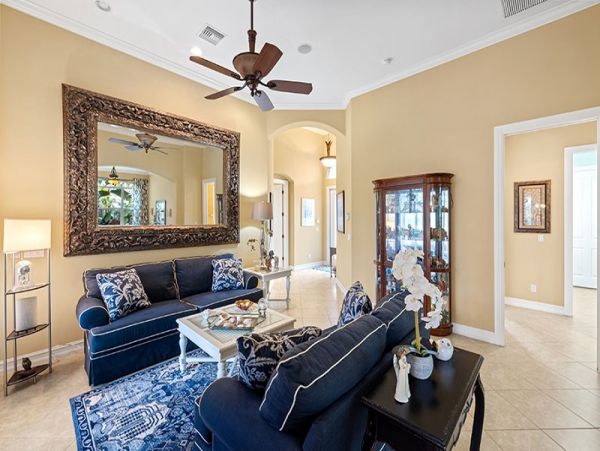 Naples Home 1019913