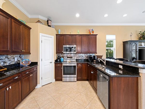 Naples Home 1019913