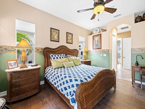 Naples Home 1019913