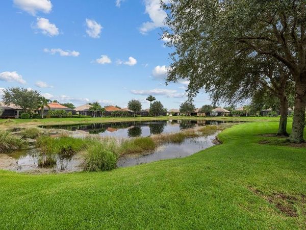 Naples Home 1019913