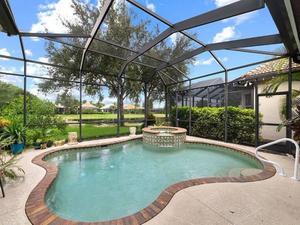 Naples Home 1019913