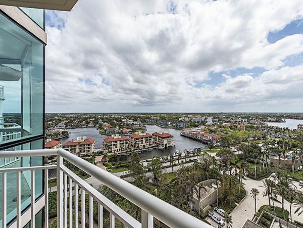 Naples Condo 1019915