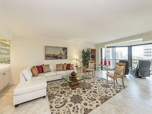 Naples Condo 1019917