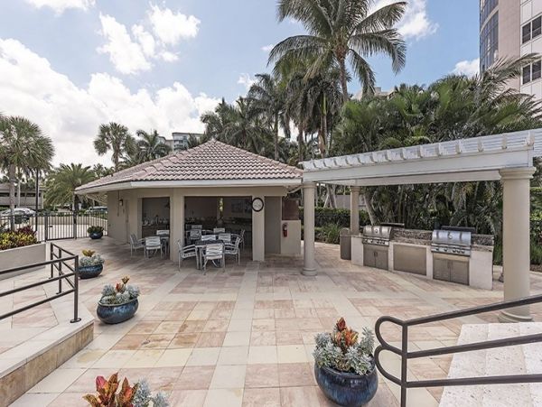 Naples Condo 1019917