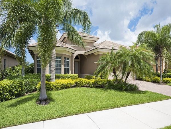 Naples Home 1019918