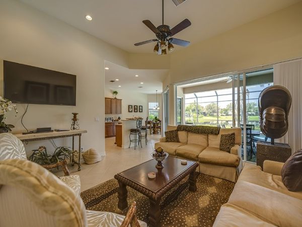 Naples Home 1019918