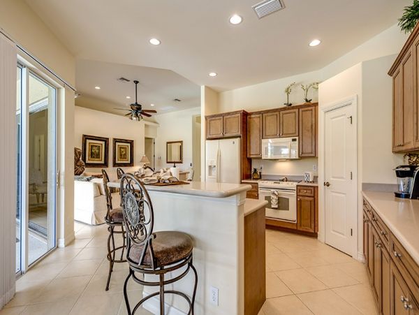 Naples Home 1019918