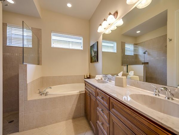 Naples Home 1019918