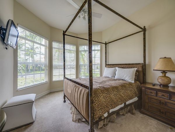 Naples Home 1019918
