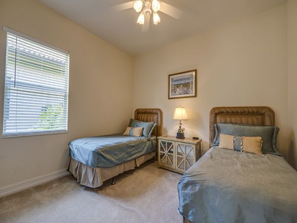 Naples Home 1019918