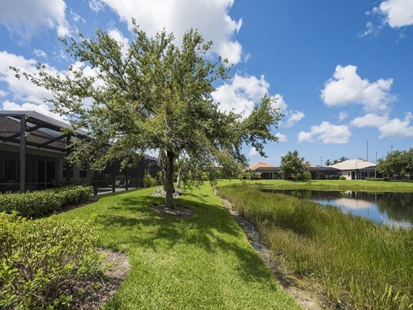 Naples Home 1019918