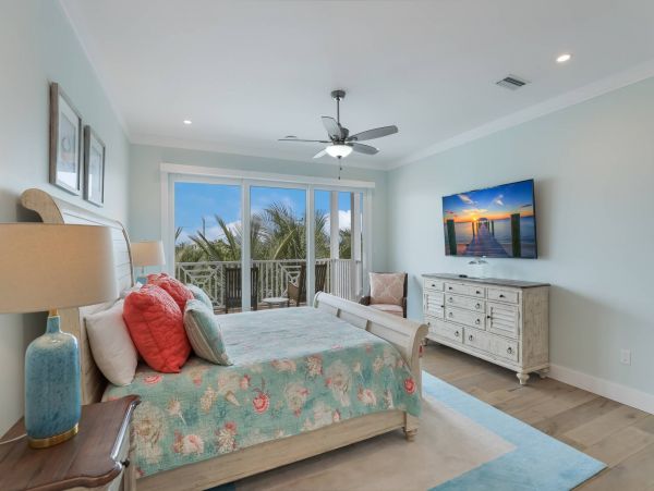 Anna Maria Vacation Home Four Bedroom Walk to Beach