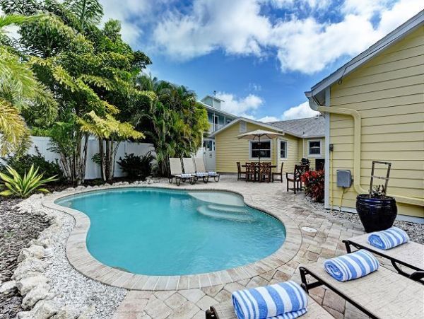 Anna Maria Island Holmes Beach Home 1019972