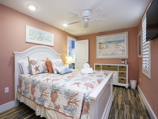 Anna Maria Island Holmes Beach Home 1019978