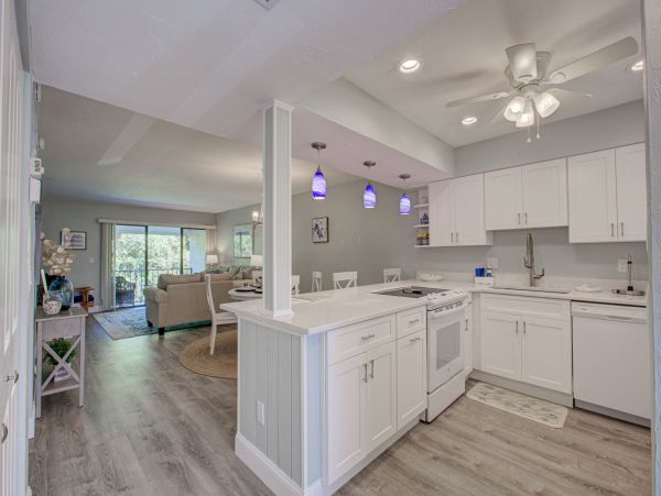 Recently Remodeled Bradenton Beach Condo with 2 Bedroom