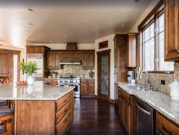 Luxury Breckenridge Vacation Home Five Bedroom with Spa