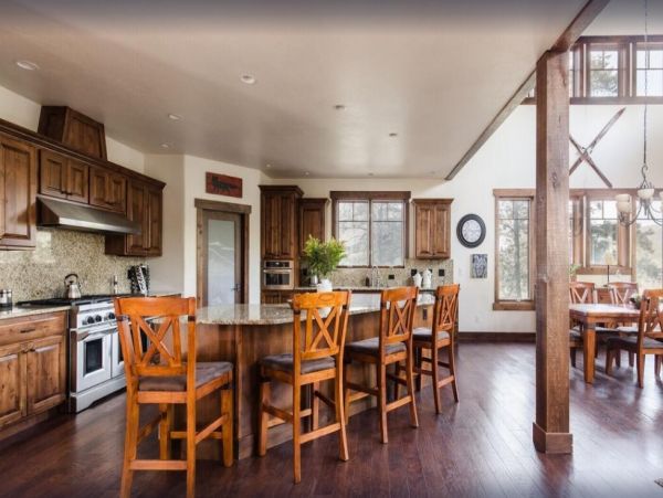 Luxury Breckenridge Vacation Home Five Bedroom with Spa