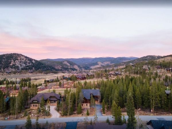 Luxury Breckenridge Vacation Home Five Bedroom with Spa