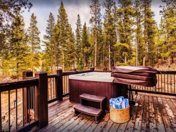 Luxury Breckenridge Vacation Home Five Bedroom with Spa