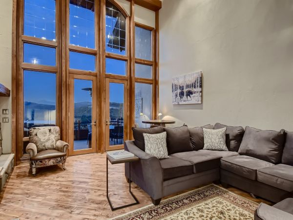 Vacation Rental Home 12 Guests Great Views in Breckenridge