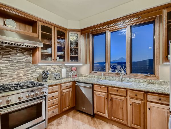 Vacation Rental Home 12 Guests Great Views in Breckenridge