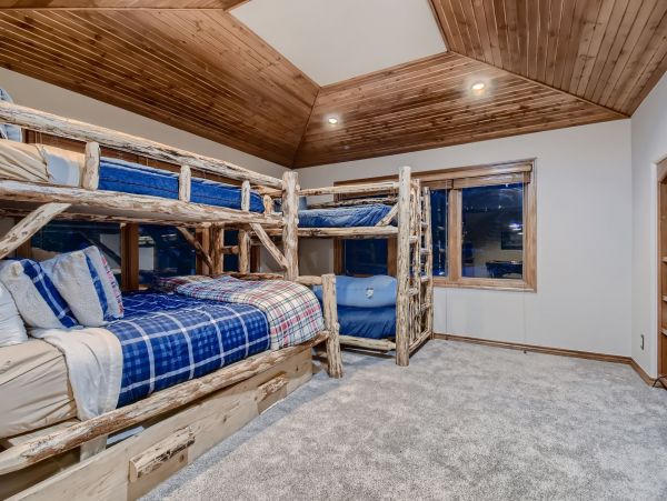 Vacation Rental Home 12 Guests Great Views in Breckenridge