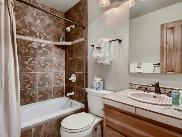 Vacation Rental Home 12 Guests Great Views in Breckenridge