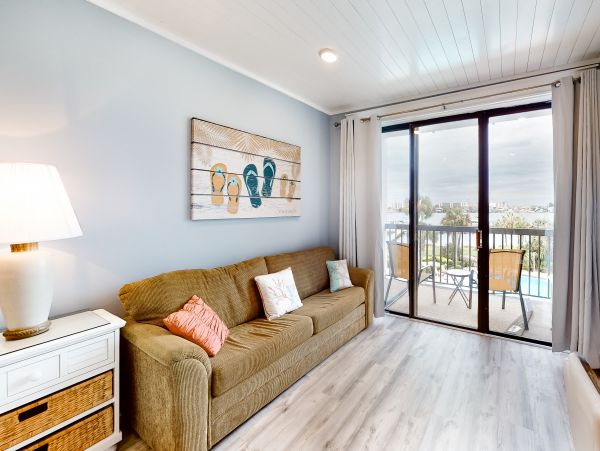 Okaloosa Island Fort Walton Beach Home 1020000