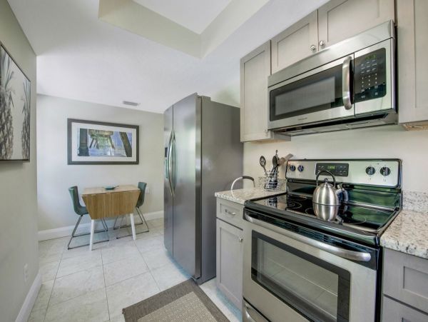 Charming 2 Bedroom Condo in Holmes Beach