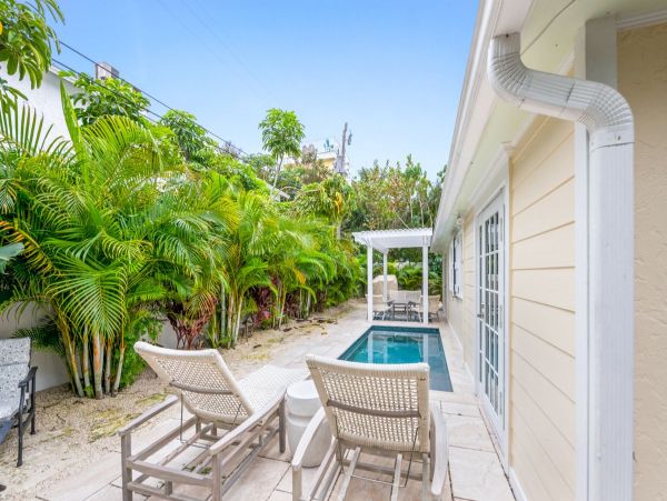 Four Bedroom Duplex Together Steps From The Beach With Private Pool