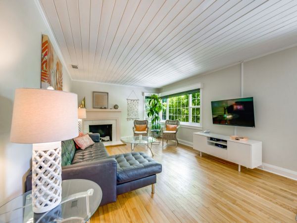 Four Bedroom Duplex Together Steps From The Beach With Private Pool