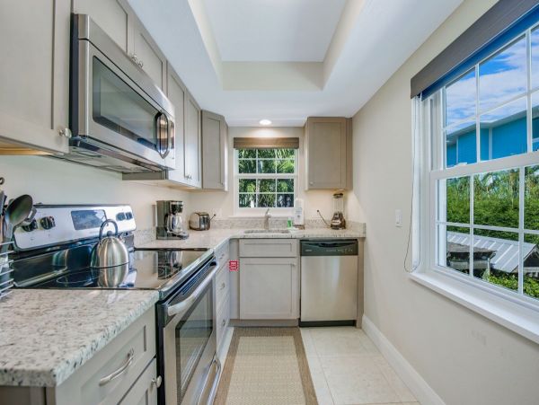 Four Bedroom Duplex Together Steps From The Beach With Private Pool