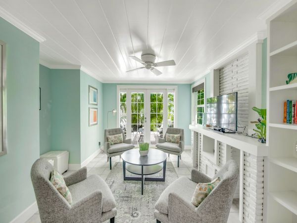 Four Bedroom Duplex Together Steps From The Beach With Private Pool