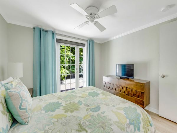 Four Bedroom Duplex Together Steps From The Beach With Private Pool