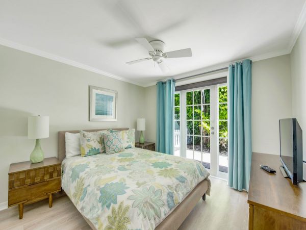 Four Bedroom Duplex Together Steps From The Beach With Private Pool