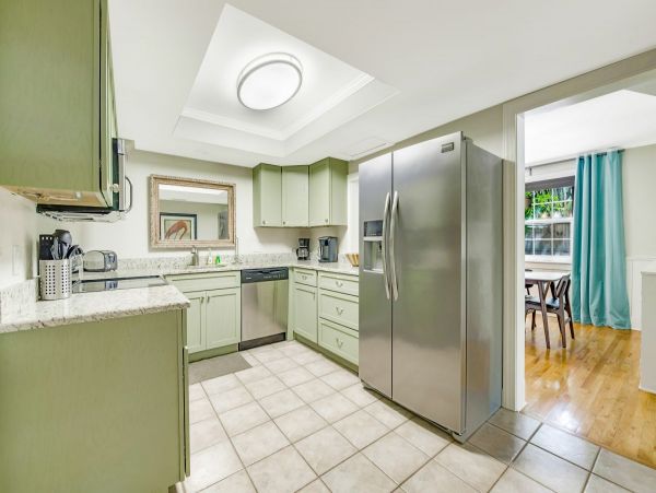 Four Bedroom Duplex Together Steps From The Beach With Private Pool