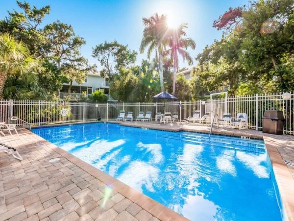 Anna Maria Island Holmes Beach Condo 1020040