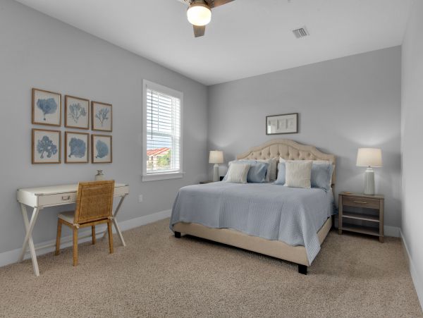 Navarre Beach Lovely Rental Four Bedrooms Pool, Beach 700 Yards to Beach!