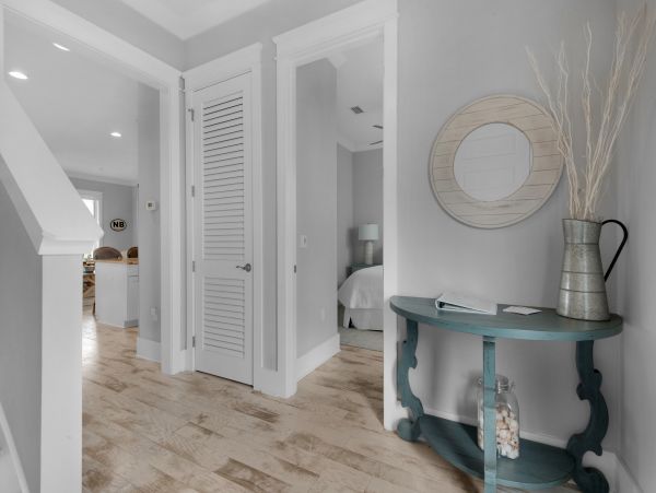 Navarre Beach Lovely Rental Four Bedrooms Pool, Beach 700 Yards to Beach!