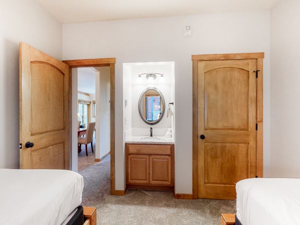 Steamboat Springs Home 1020096