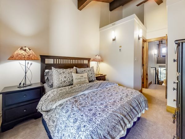 Steamboat Springs Home 1020114