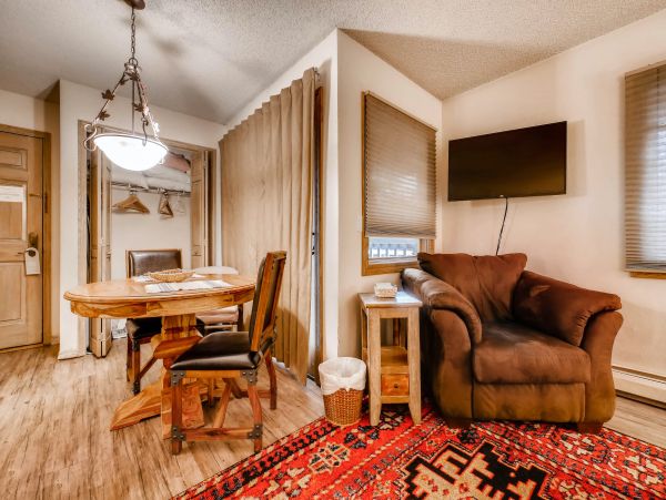 Steamboat Springs Home 1020117